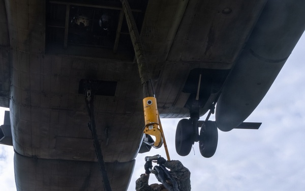 CLB-4, HMH-466 Helicopter Support Team Training