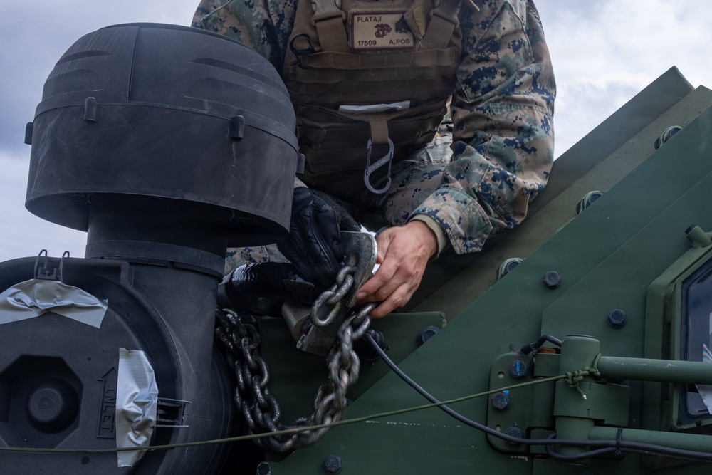 CLB-4, HMH-466 Helicopter Support Team Training