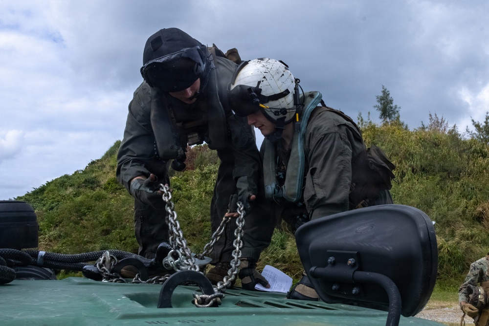 CLB-4, HMH-466 Helicopter Support Team Training