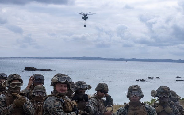 CLB-4, HMH-466 Helicopter Support Team Training