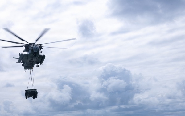 CLB-4, HMH-466 Helicopter Support Team Training