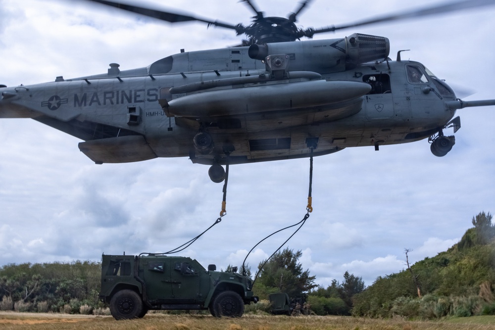 CLB-4, HMH-466 Helicopter Support Team Training