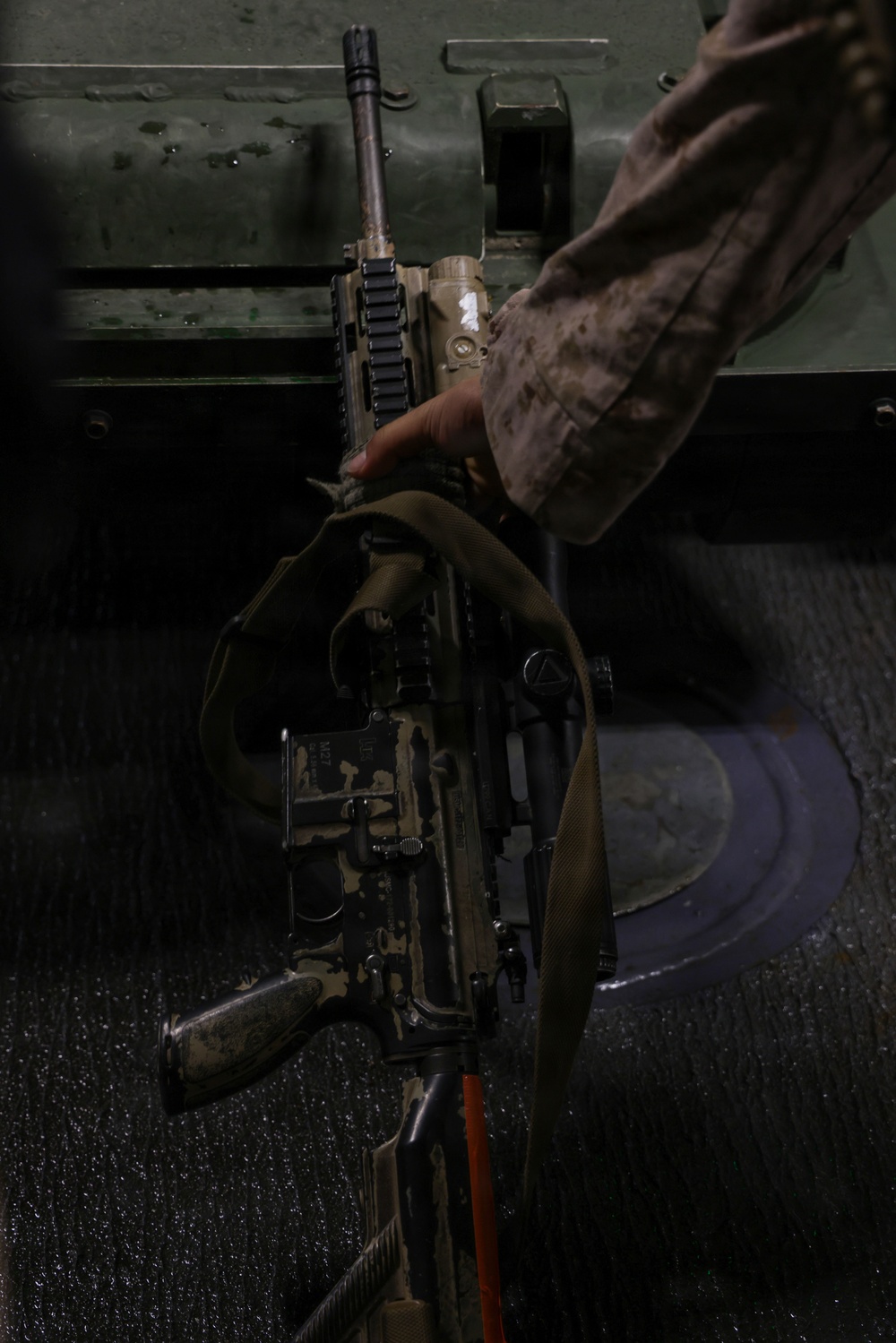 QUART 26.2: 2nd Bn. 4th Marines, 3rd Assault Amphibian Battalion conduct ship to shore operations aboard USS Makin Island