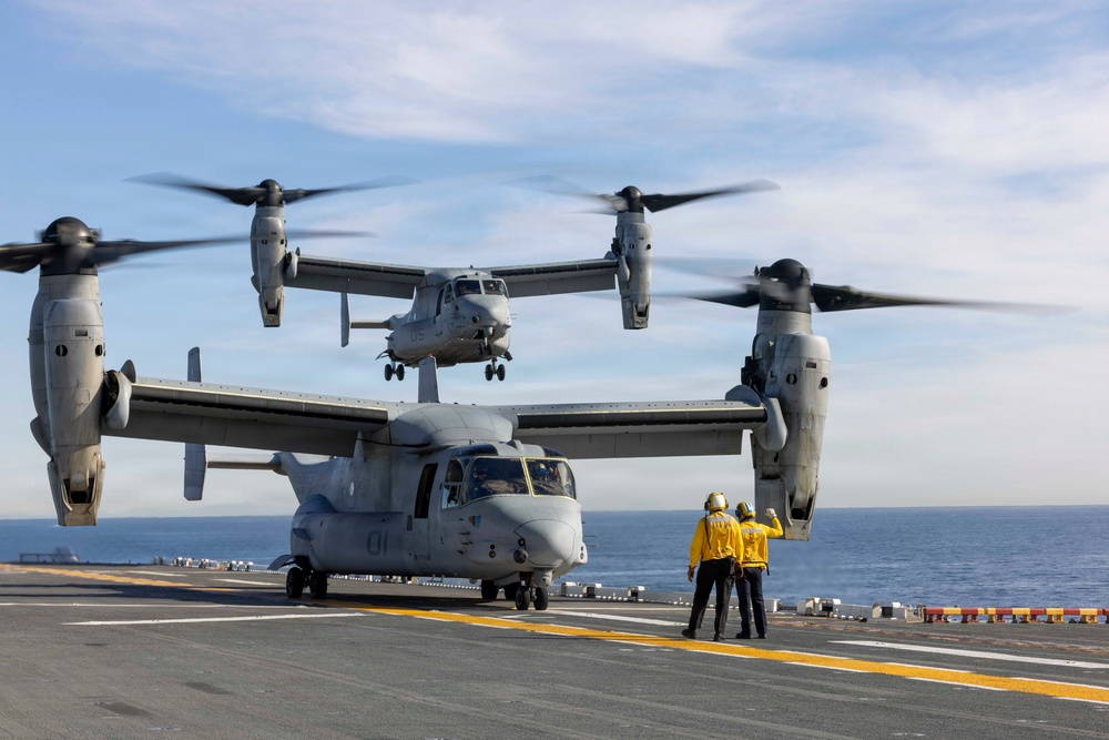 QUART 26.2: VMM-362, HMLA-367, and HMH-465 conduct deck landing qualifications aboard USS Makin Island