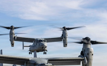 QUART 26.2: VMM-362, HMLA-367, and HMH-465 conduct deck landing qualifications aboard USS Makin Island