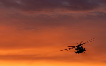 QUART 26.2: VMM-362, HMLA-367, and HMH-465 conduct deck landing qualifications aboard USS Makin Island