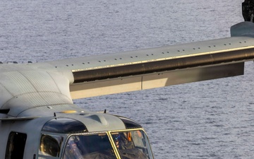 QUART 26.2: VMM-362, HMLA-367, and HMH-465 conduct deck landing qualifications aboard USS Makin Island