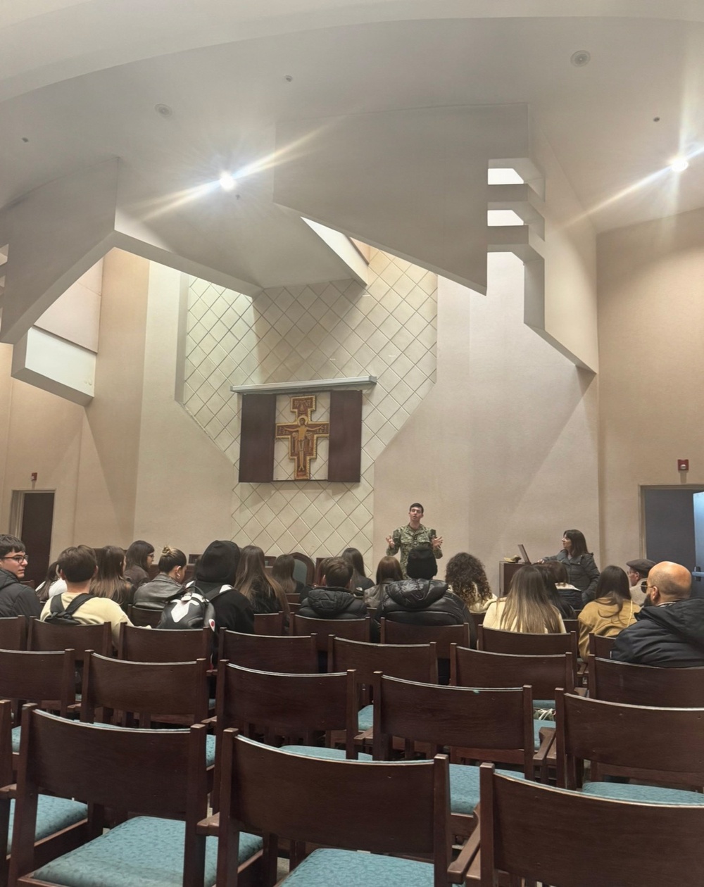 Italian High School Students Visit NSA Naples