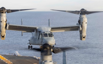 QUART 26.2: VMM-362, HMLA-367, and HMH-465 conduct deck landing qualifications aboard USS Makin Island