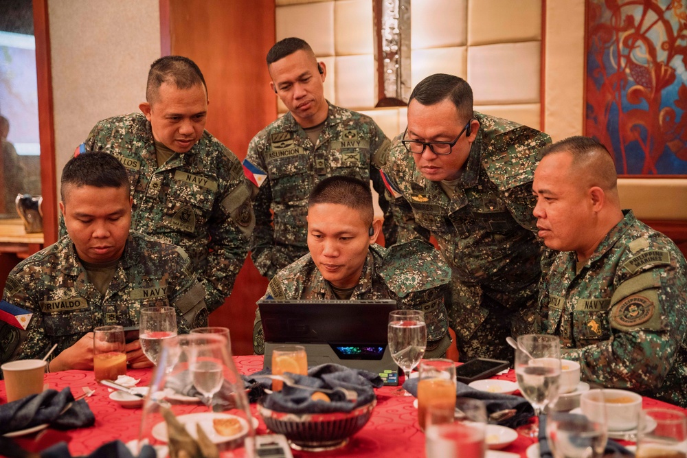 MRF-SEA Marines, Philippine Marines conduct EABO SMEE