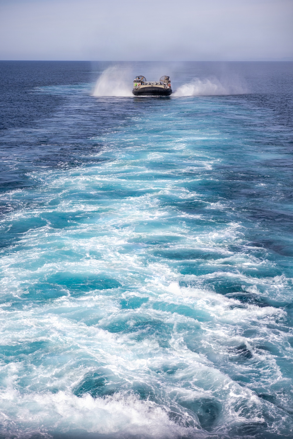 QUART 26.2: LCAC operations aboard USS Makin Island