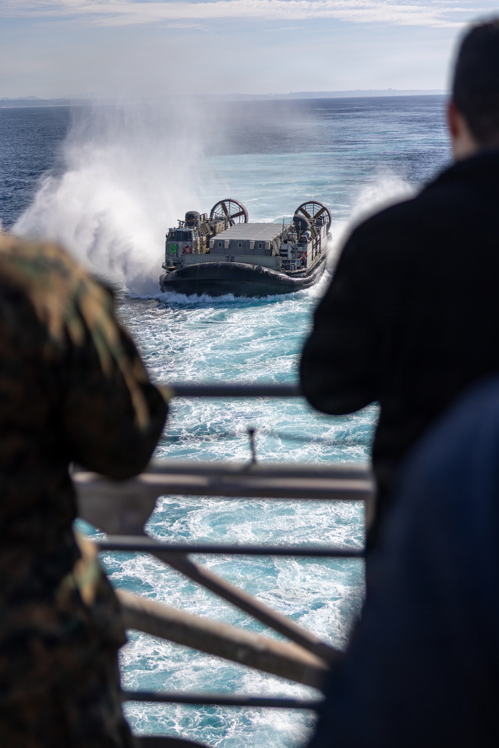 QUART 26.2: LCAC operations aboard USS Makin Island