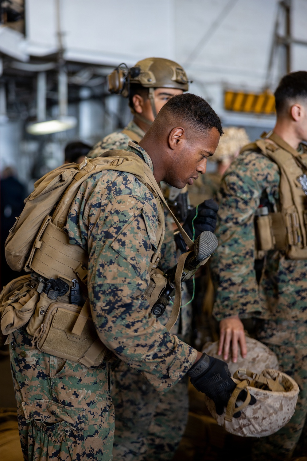 QUART 26.2: LCAC operations aboard USS Makin Island