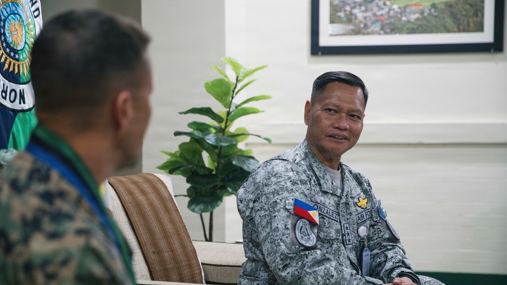 MRF-SEA Marines Meet Northern Luzon Command Leadership