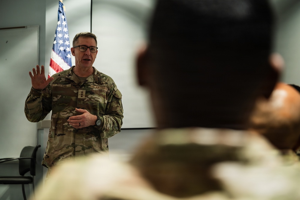 SOUTHCOM command visits Puerto Rico