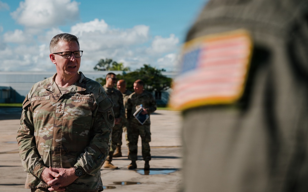 SOUTHCOM command visits Puerto Rico