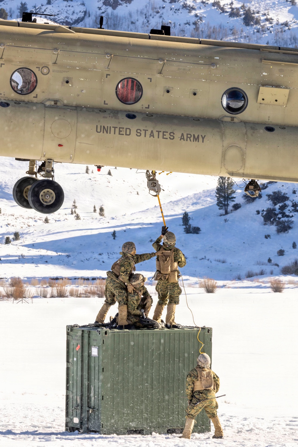 MTX 1-26 | Combat Logistics Battalion 24 Helicopter Support Team Operations