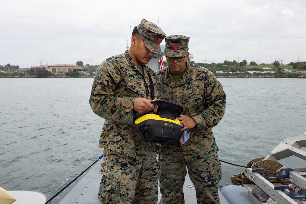 1st MLG Marines test an Autonomous Low-Profile Vessel