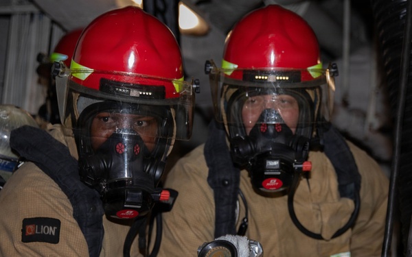 Ike Conducts Planned Incremental Availability maintenance period