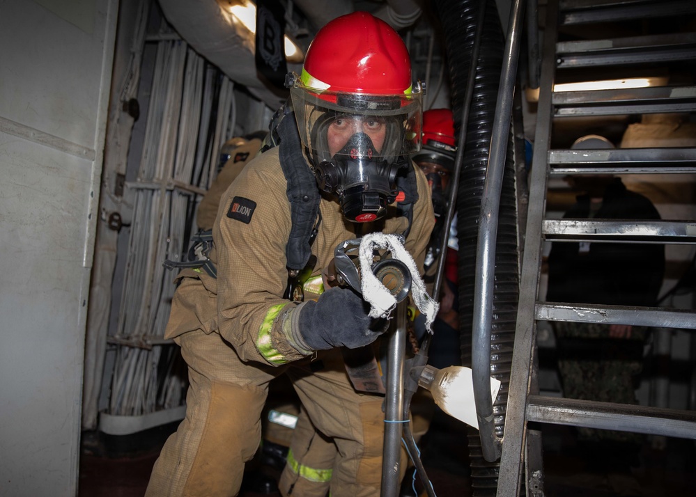 Ike Conducts Planned Incremental Availability maintenance period