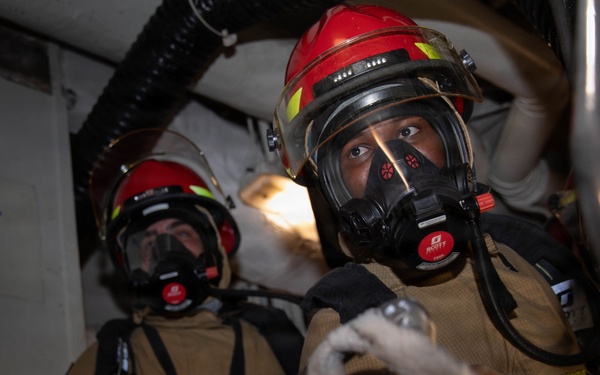 Ike Conducts Planned Incremental Availability maintenance period