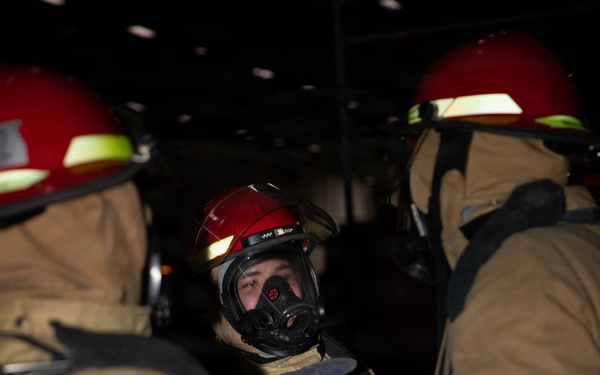 Ike Conducts Planned Incremental Availability maintenance period