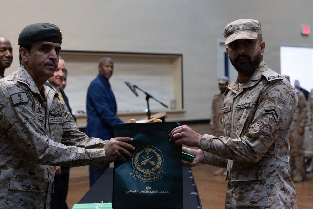 Saudi Air Defense Soldiers Complete THAAD Certification