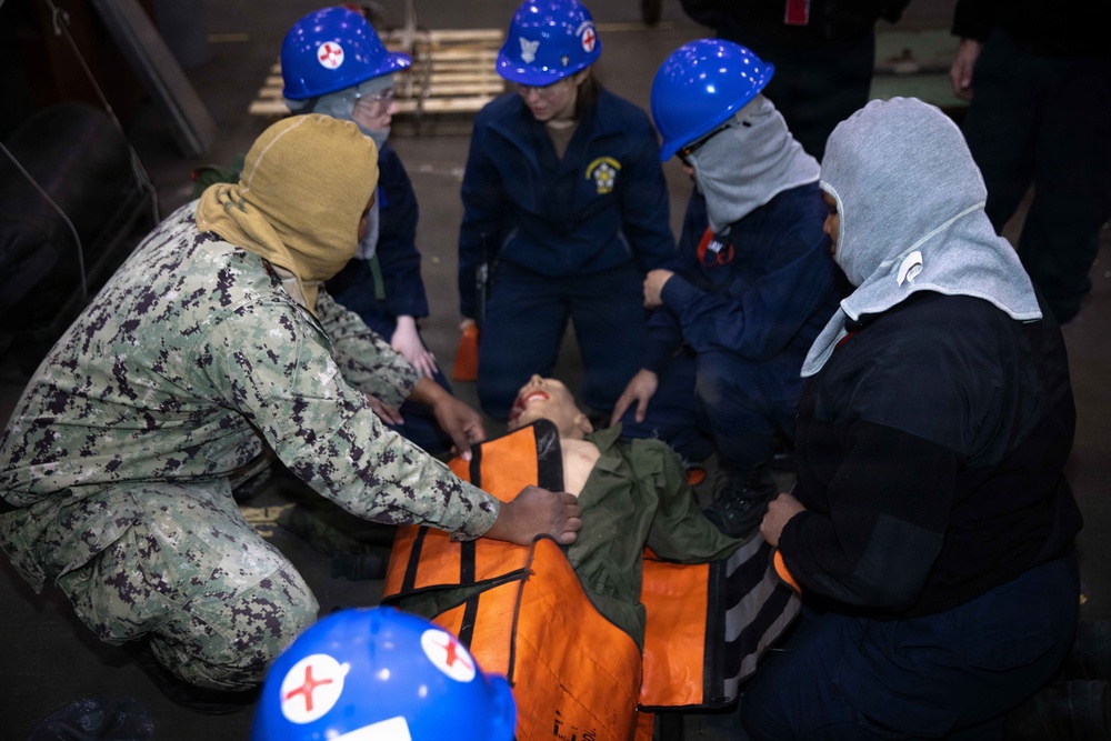 Ike Conducts Planned Incremental Availability maintenance period