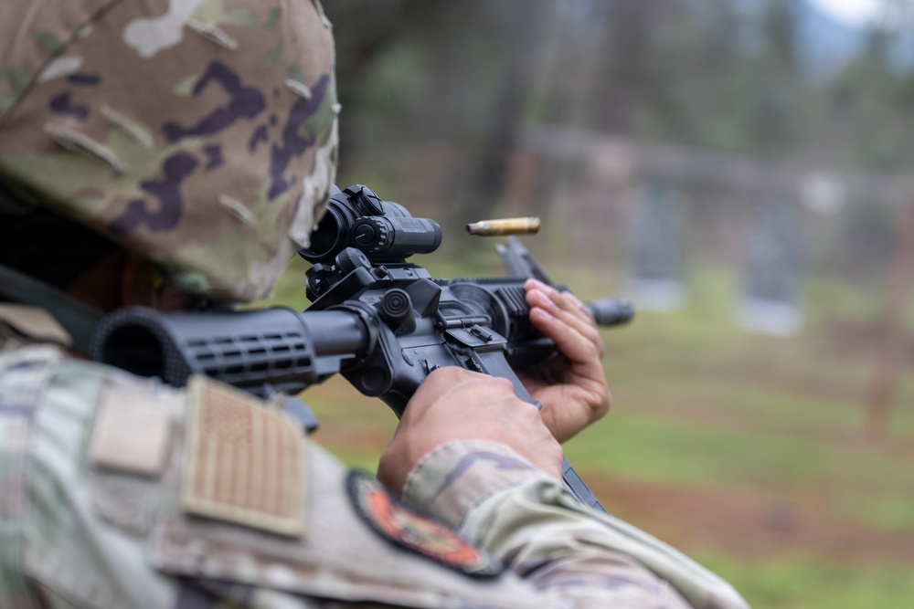 647 SFS qualify Airmen on M4 carbine rifles
