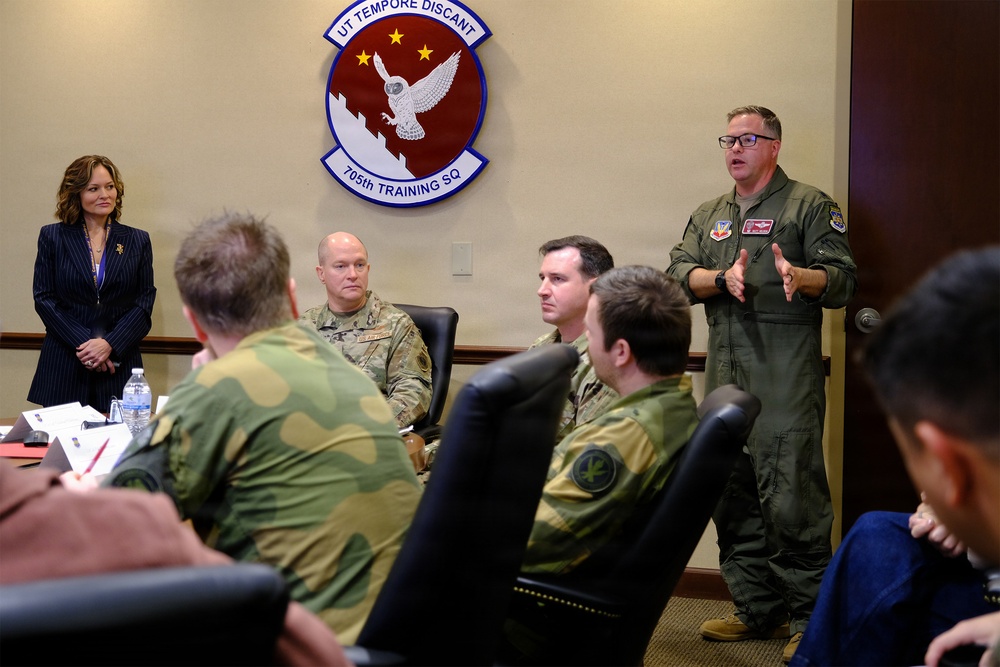 Royal Norwegian Air Force, US Air Force Collaborate to Advance Command and Control