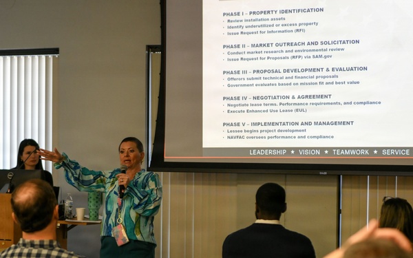 Naval Station Great Lakes Request for Interest Industry Day Presentation