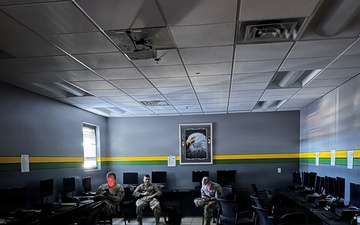 Rapid Sustainment Office demonstrates new digital binder application for reducing aircraft maintenance time