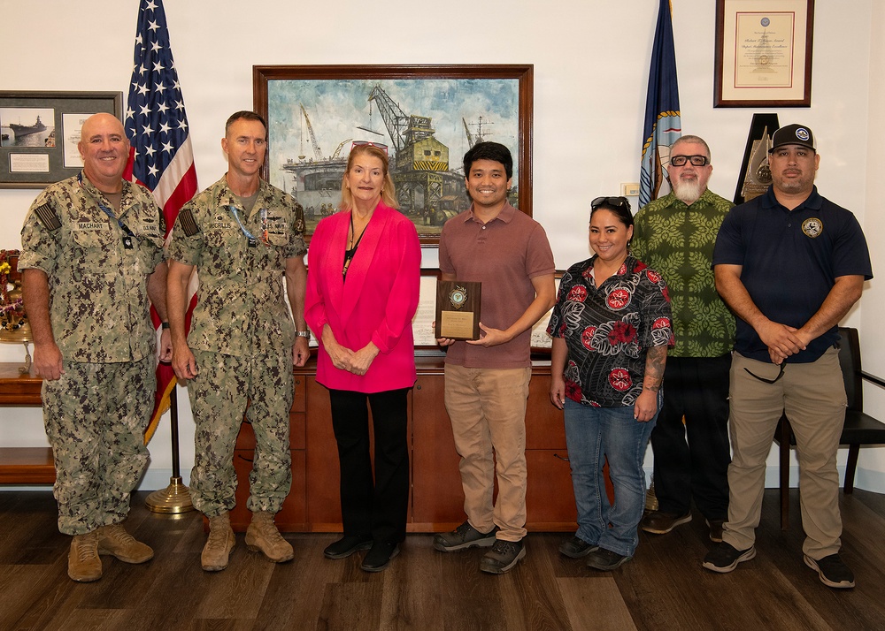 Pearl Harbor Naval Shipyard Supervisor Honored with Annual Award
