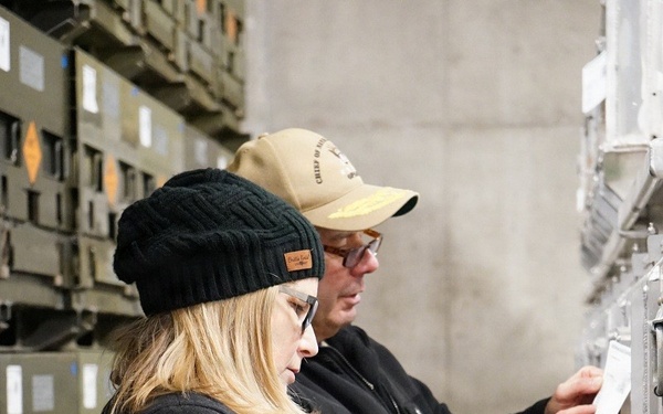 VCNO Visits Naval Magazine Indian Island