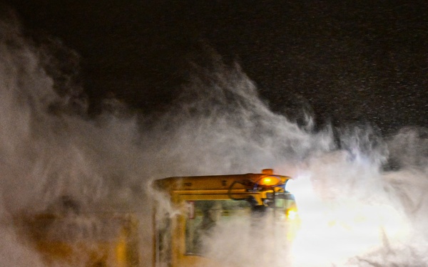 Scott AFB crews battle winter storm, keep mission moving