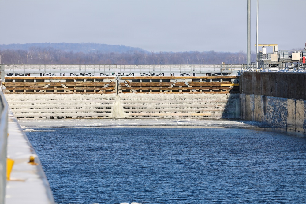 Ice forms along the Mississippi River near Lock and Dam 25