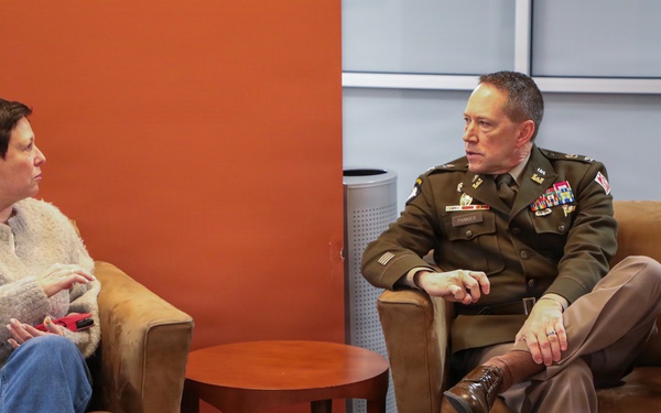 USACE St. Louis has coffee with the commander