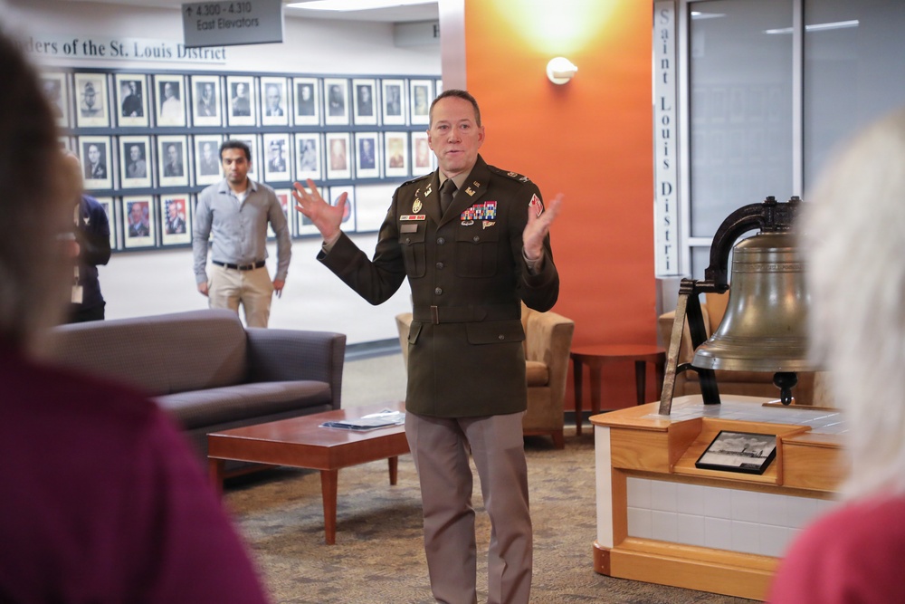 USACE St. Louis has coffee with the commander