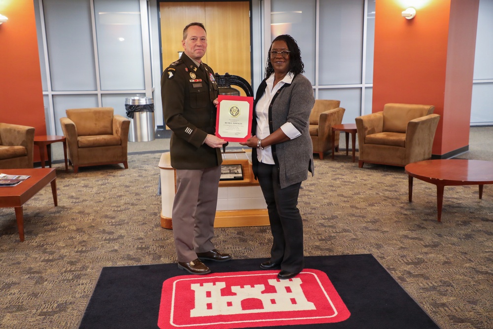 USACE St. Louis has coffee with the commander