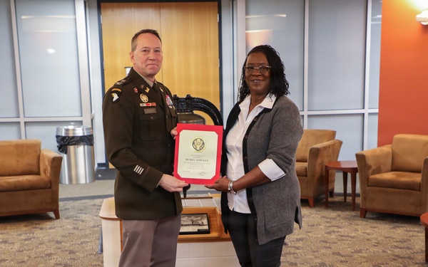 USACE St. Louis has coffee with the commander