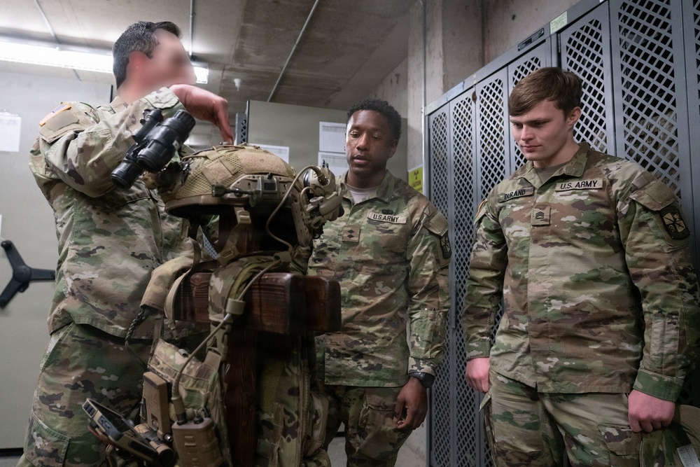 Colorado State University ROTC visits 10th Special Forces Group