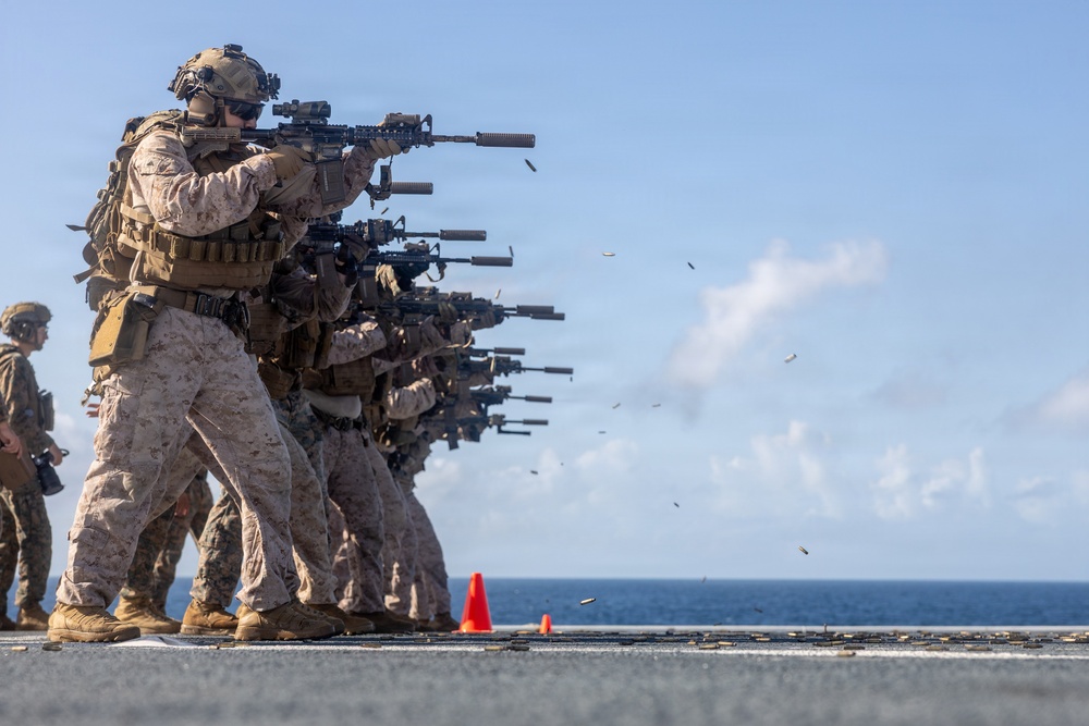 22nd MEU(SOC) | India Co Deck Shoot on USS Fort Lauderdale