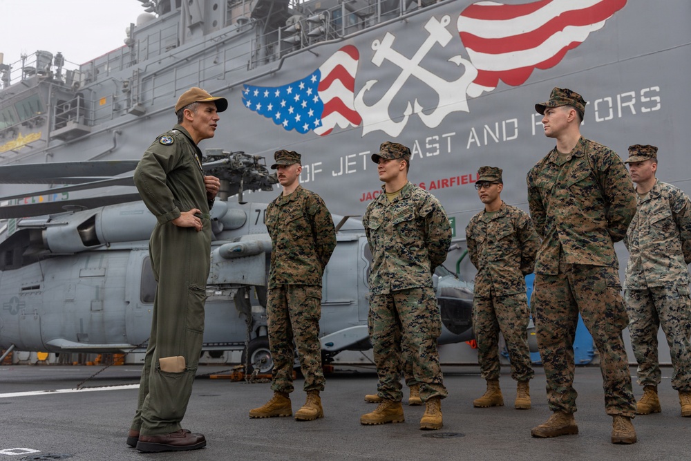 22nd MEU(SOC) | Rear Adm. Carlos Sardiello, 4th Fleet, Visits USS Iwo Jima