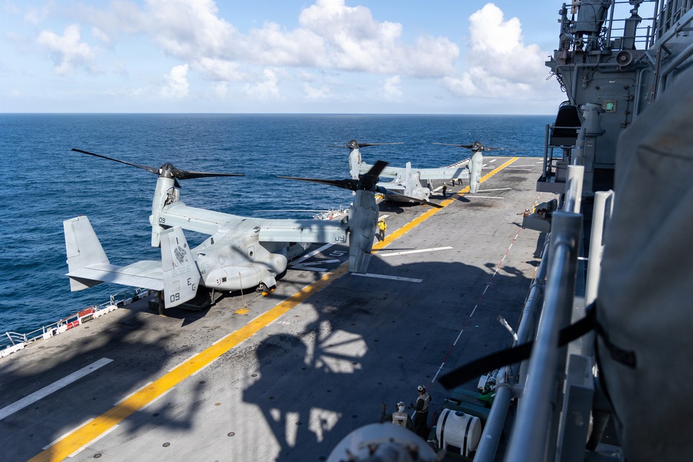 22nd MEU(SOC) | Flight Operations aboard USS Iwo Jima