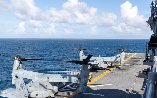22nd MEU(SOC) | Flight Operations aboard USS Iwo Jima