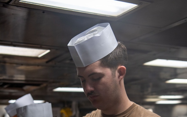 USS Boxer’s Junior Enlisted Association Serves Brunch