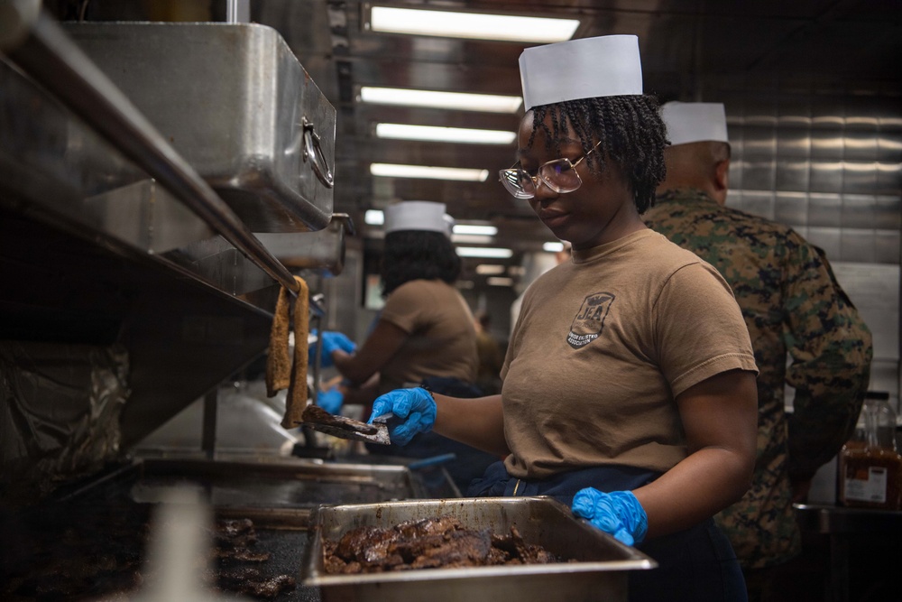 USS Boxer’s Junior Enlisted Association Serves Brunch