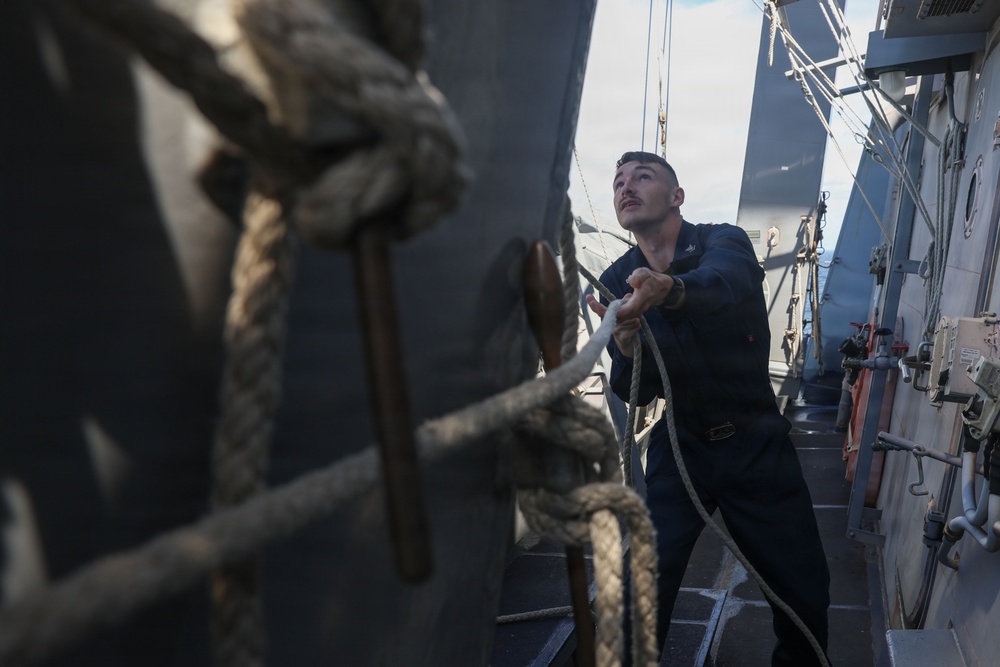USS Thomas Hudner (DDG 116) Flight Ops