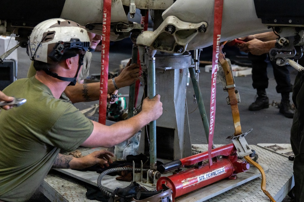 22nd MEU(SOC) | U.S. Marines Conduct Maintenance on a MV-22B Osprey Engine