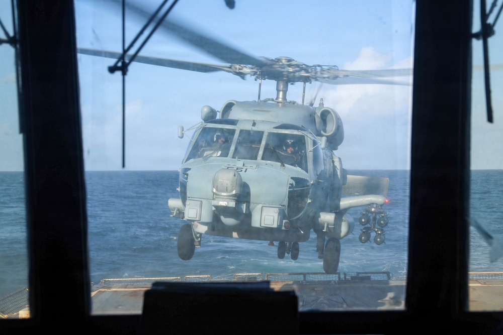 USS Thomas Hudner (DDG 116) Flight Ops